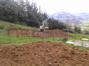 Nivelado y preparación de terreno. Movimeinto de tierras en Donostia.